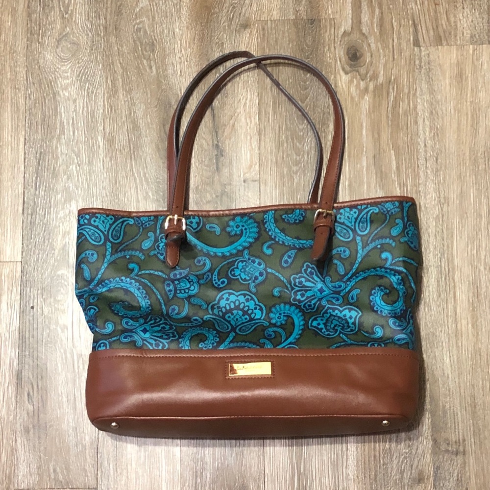 Liz Claiborne purse 👜